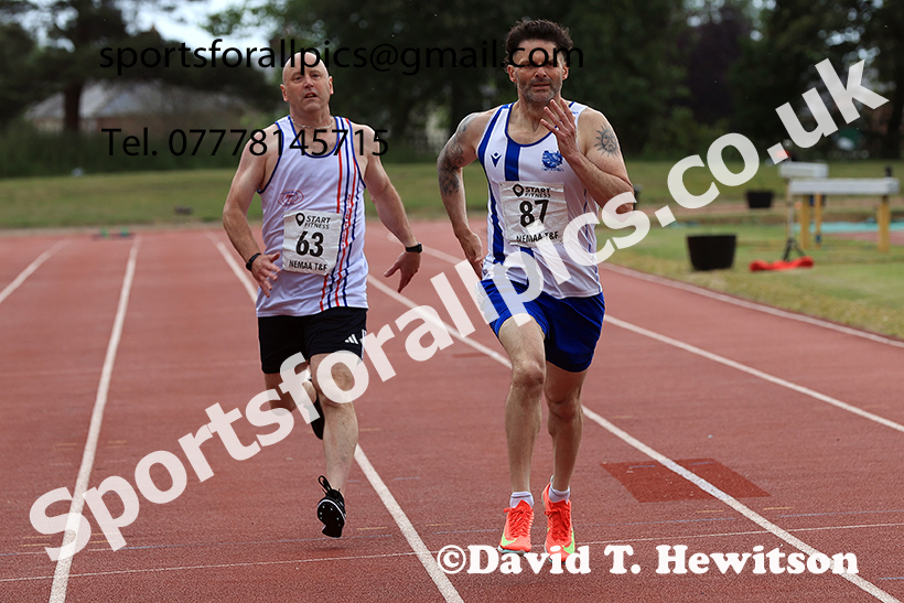400 metres, 2025 NEMAA Track and Field, Monkton. Photo: David T. Hewitson/Sports for All Pics